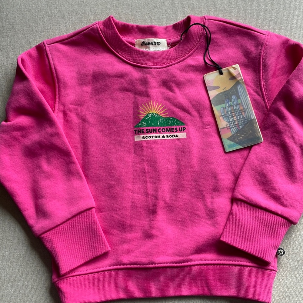 Brand new springtime sweatshirt!!